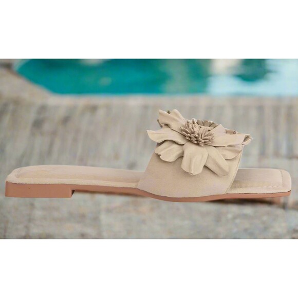 Women's Beige Floral Sandals - Picture 3 of 3